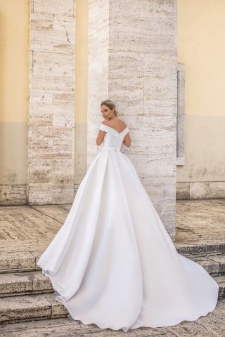 Picture of 10103 - JESAMINE BRIDAL GOWN