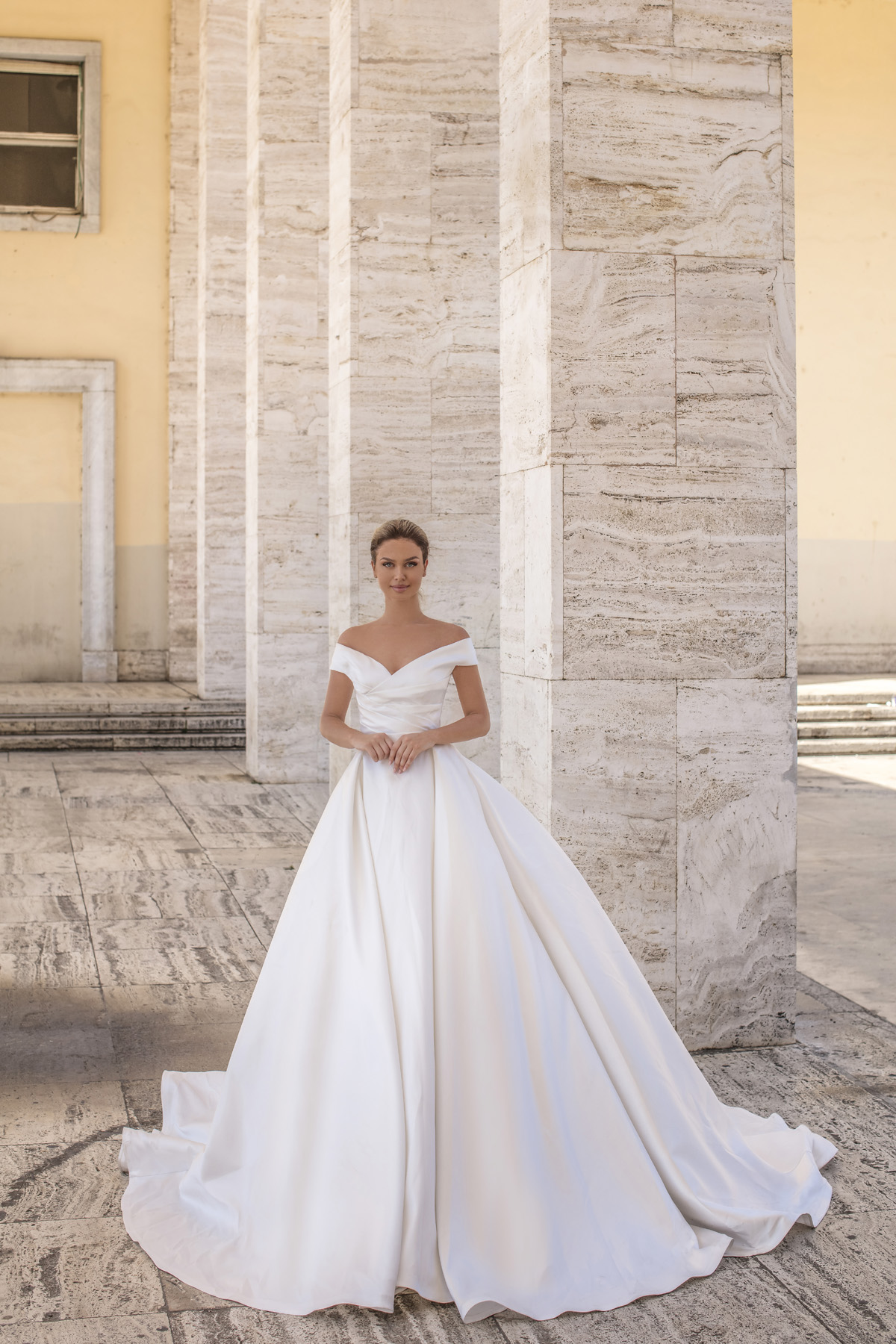Picture of 10103 - JESAMINE BRIDAL GOWN