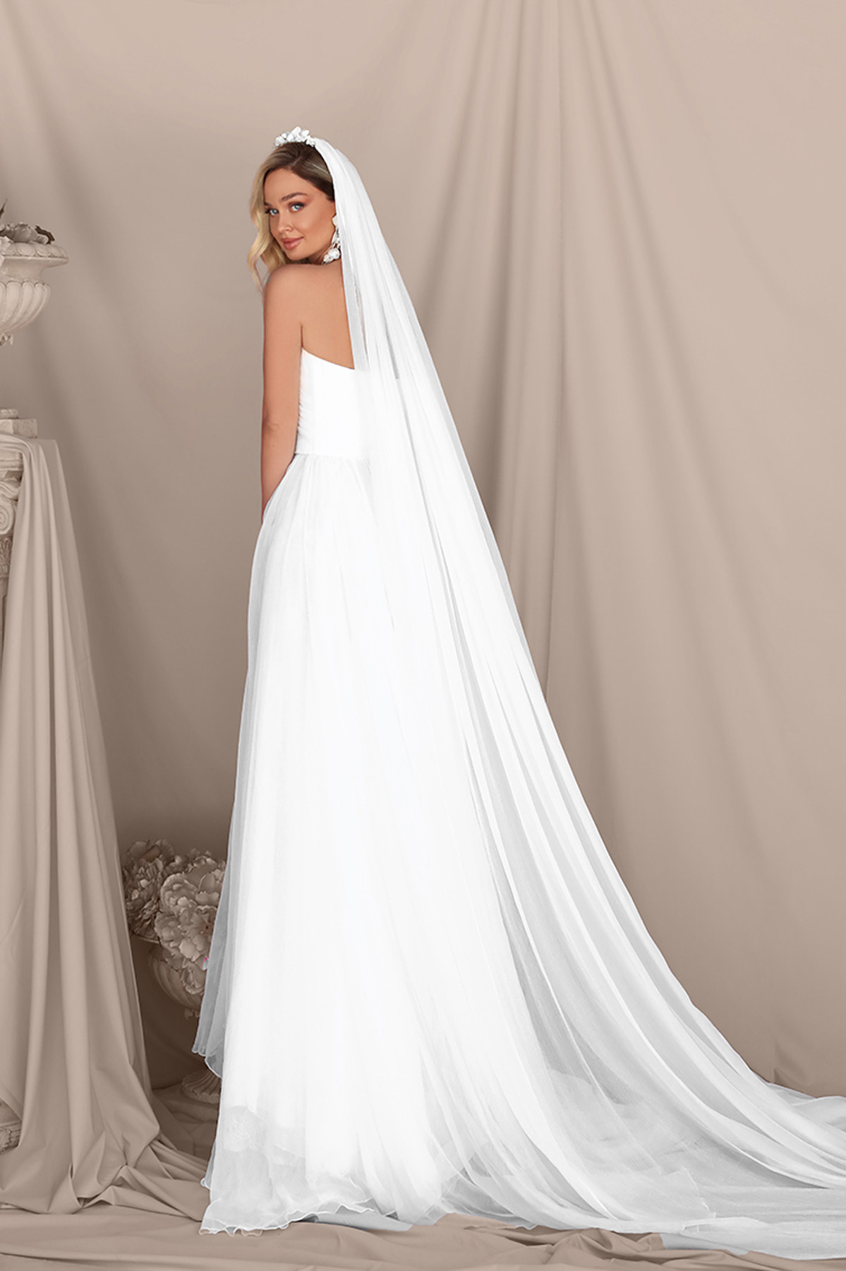 Picture of 10108 - GRASS BRIDAL GOWN
