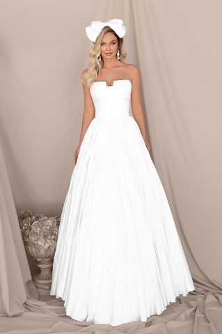 Picture of 10109 - STOCK BRIDAL GOWN