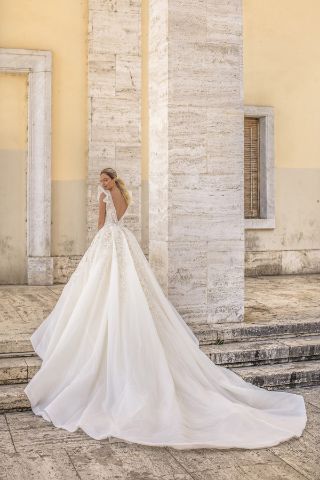Picture of 10299 - SHANGRIA BRIDAL GOWN