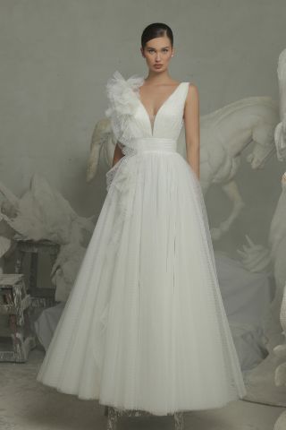 Picture of G4024 - SILVIANANA BRIDAL GOWN