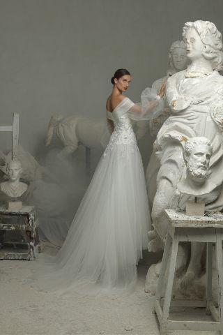 Picture of G4030 - DELLA BRIDAL