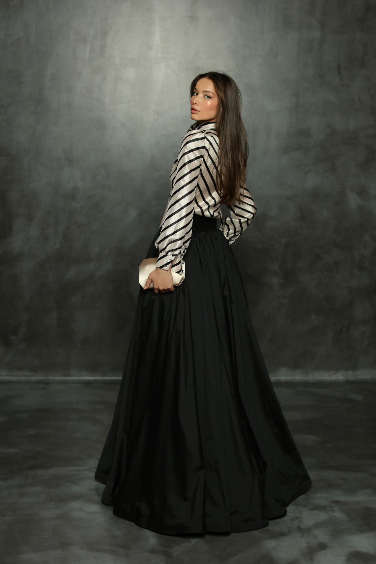Picture of 65104 - JET BLACK LASE SKIRT