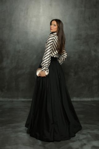 Picture of 65104 - JET BLACK LASE SKIRT